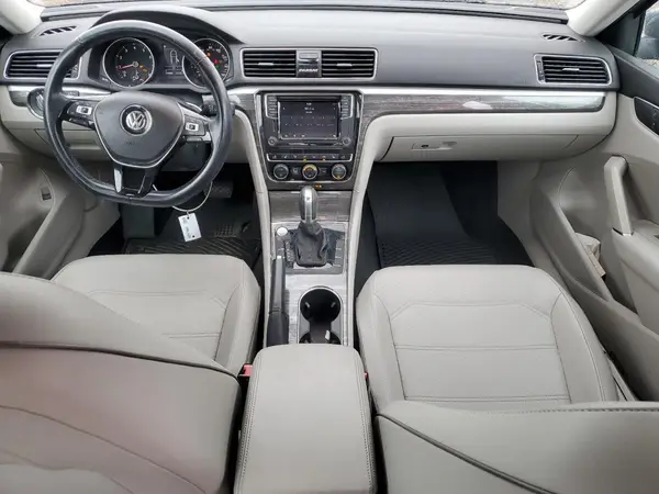 1VWBA7A34JC013855 2018 VOLKSWAGEN PASSAT - Image 8