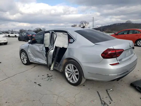 1VWBA7A34JC016593 2018 VOLKSWAGEN PASSAT - Image 2