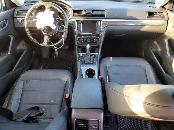 1VWBA7A34JC026556 2018 VOLKSWAGEN PASSAT - Image 8