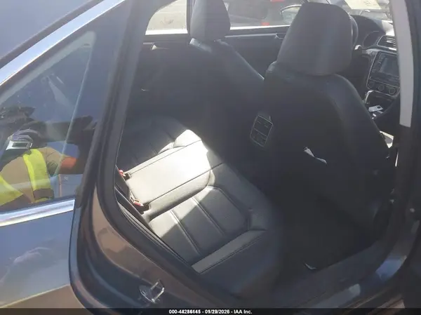 1VWBA7A34JC032034 2018 VOLKSWAGEN PASSAT - Image 8