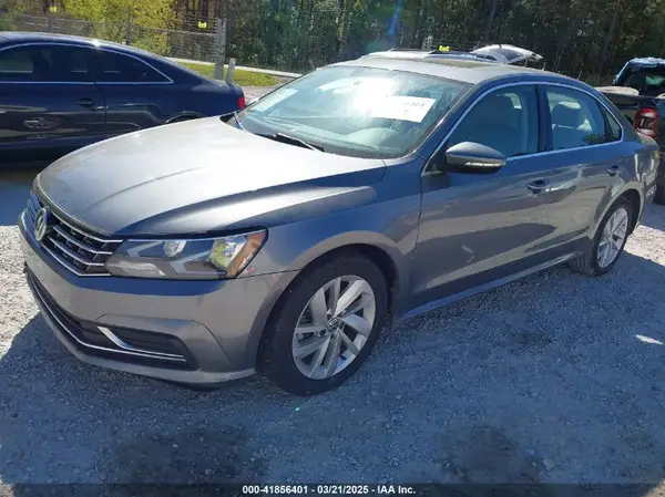 1VWBA7A34JC040280 2018 VOLKSWAGEN PASSAT - Image 2