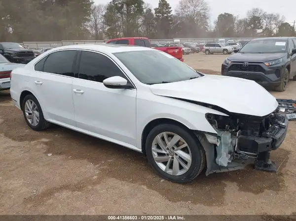 1VWBA7A34JC041316 2018 VOLKSWAGEN PASSAT - Image 1