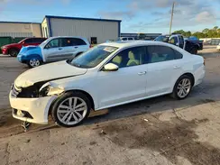 1VWBA7A34JC043082 2018 VOLKSWAGEN PASSAT