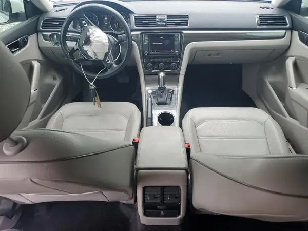 1VWBA7A34JC049173 2018 VOLKSWAGEN PASSAT - Image 8