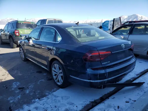 1VWBA7A35JC002038 2018 VOLKSWAGEN PASSAT - Image 2