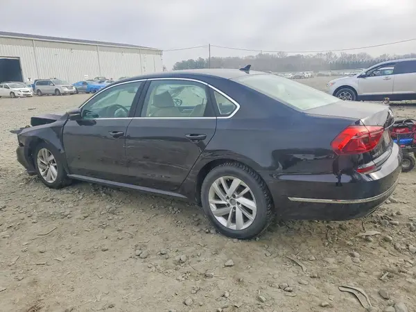 1VWBA7A35JC004758 2018 VOLKSWAGEN PASSAT - Image 2
