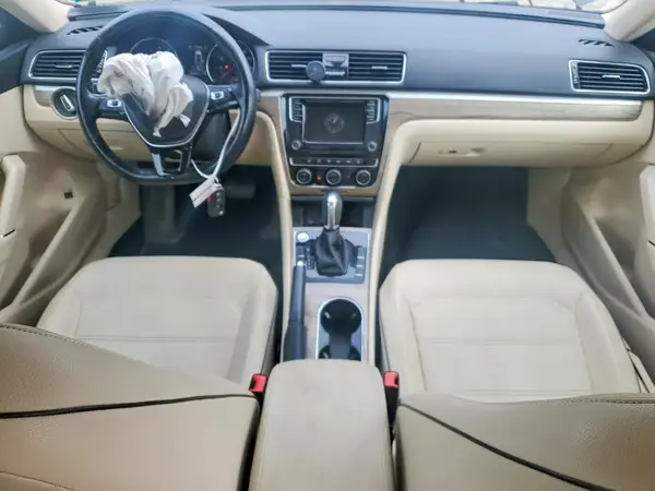 1VWBA7A35JC004758 2018 VOLKSWAGEN PASSAT - Image 8