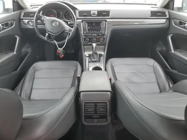 1VWBA7A35JC009426 2018 VOLKSWAGEN PASSAT - Image 8