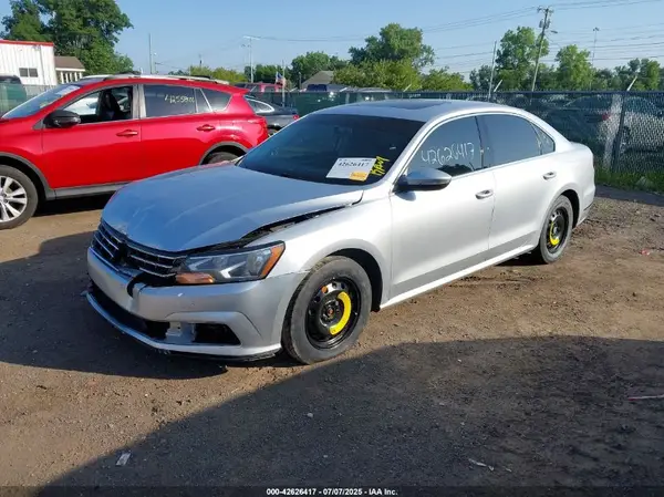 1VWBA7A35JC009555 2018 VOLKSWAGEN PASSAT - Image 2