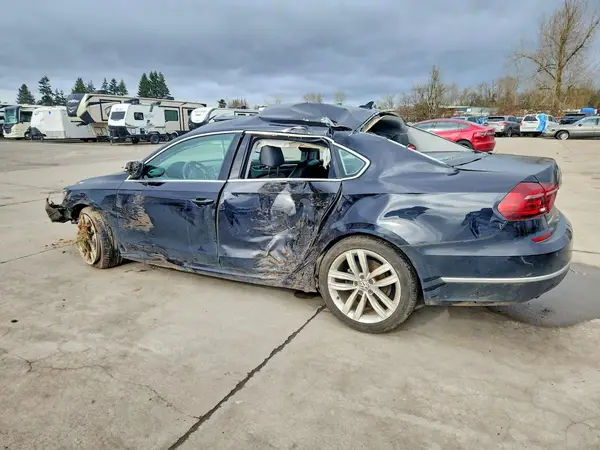 1VWBA7A35JC010320 2018 VOLKSWAGEN PASSAT - Image 2