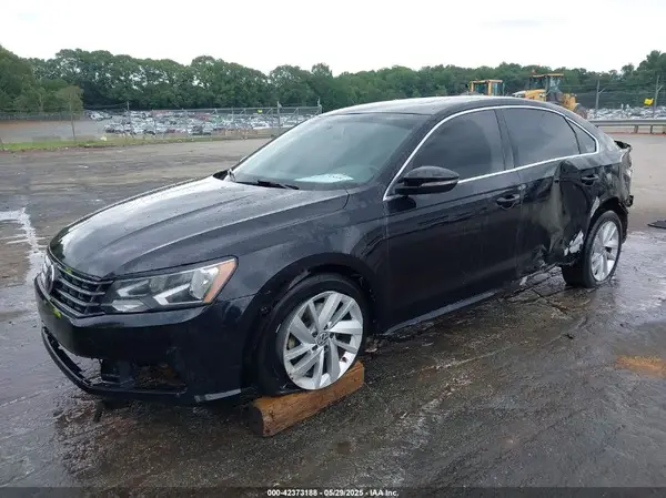 1VWBA7A35JC012682 2018 VOLKSWAGEN PASSAT - Image 2
