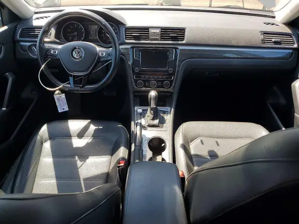1VWBA7A35JC013010 2018 VOLKSWAGEN PASSAT - Image 8