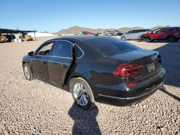 1VWBA7A35JC013833 2018 VOLKSWAGEN PASSAT - Image 2