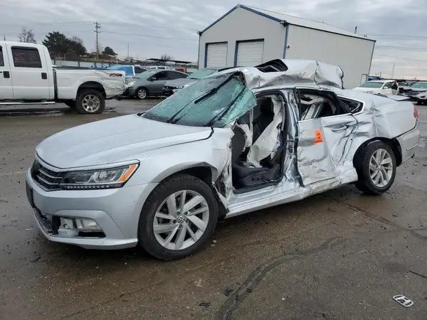 1VWBA7A35JC014304 2018 VOLKSWAGEN PASSAT - Image 1