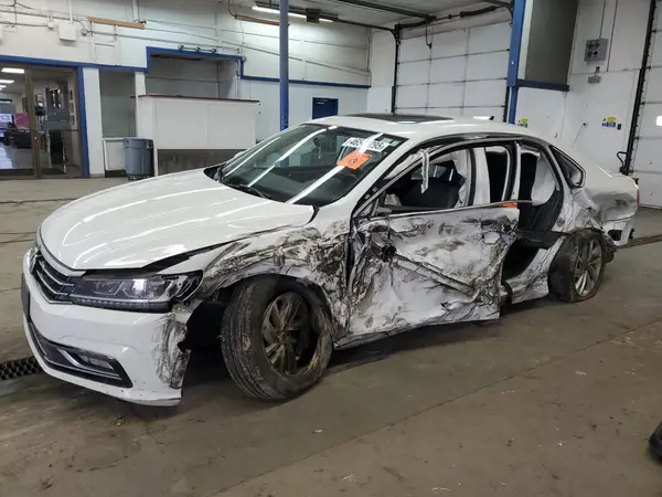 1VWBA7A35JC017820 2018 VOLKSWAGEN PASSAT - Image 1