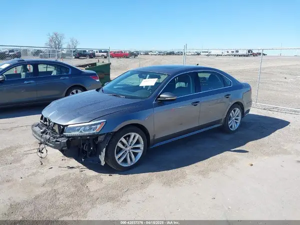 1VWBA7A35JC019034 2018 VOLKSWAGEN PASSAT - Image 2