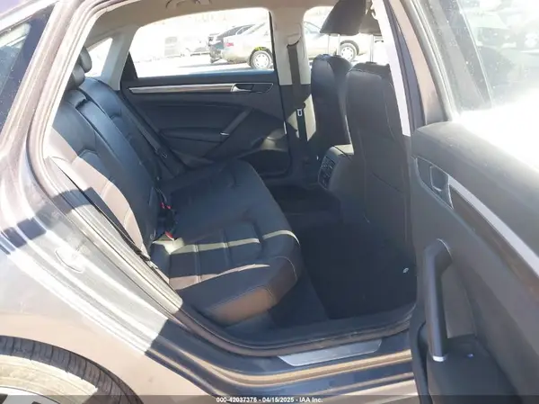 1VWBA7A35JC019034 2018 VOLKSWAGEN PASSAT - Image 8