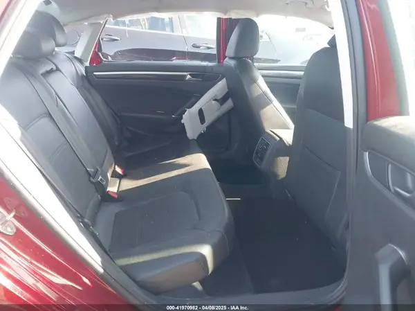 1VWBA7A35JC020331 2018 VOLKSWAGEN PASSAT - Image 8