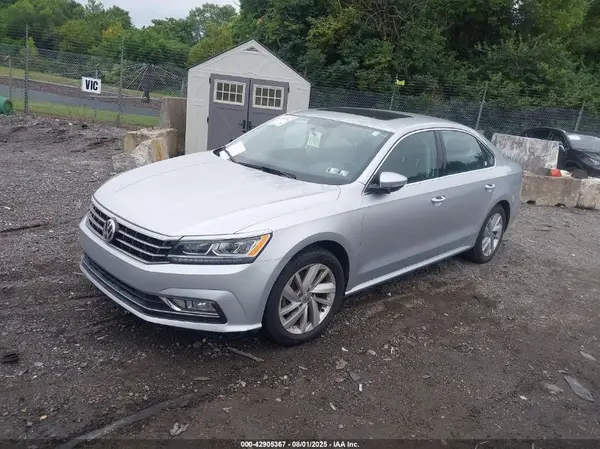 1VWBA7A35JC022452 2018 VOLKSWAGEN PASSAT - Image 2