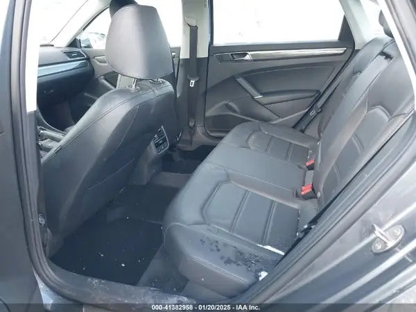 1VWBA7A35JC031071 2018 VOLKSWAGEN PASSAT - Image 8