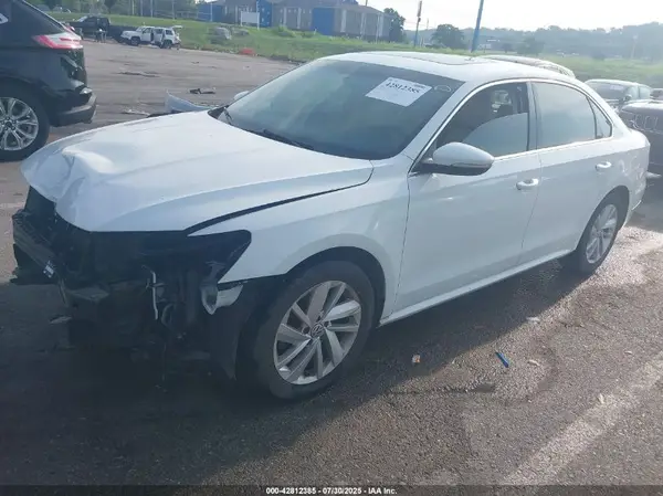 1VWBA7A35JC032656 2018 VOLKSWAGEN PASSAT - Image 2