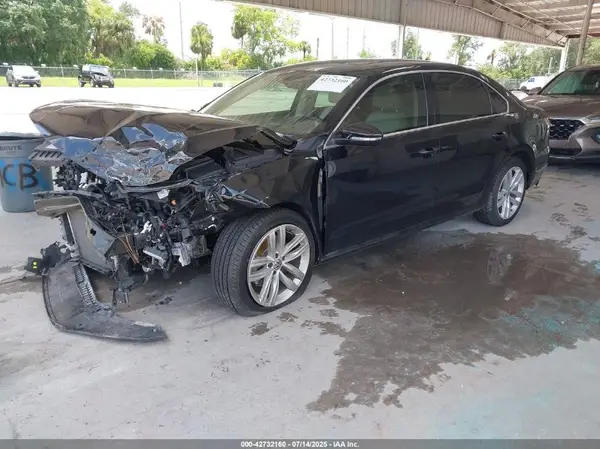 1VWBA7A35JC044726 2018 VOLKSWAGEN PASSAT - Image 2