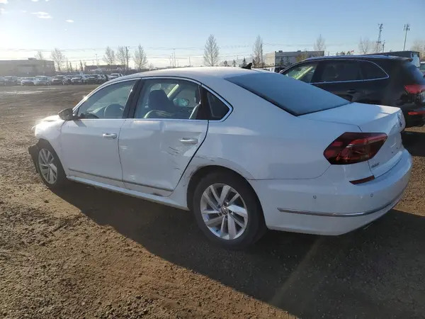 1VWBA7A35JC048873 2018 VOLKSWAGEN PASSAT - Image 2