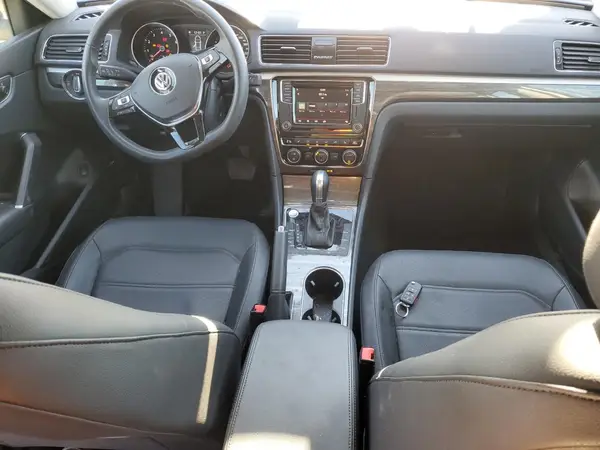1VWBA7A35JC048873 2018 VOLKSWAGEN PASSAT - Image 8