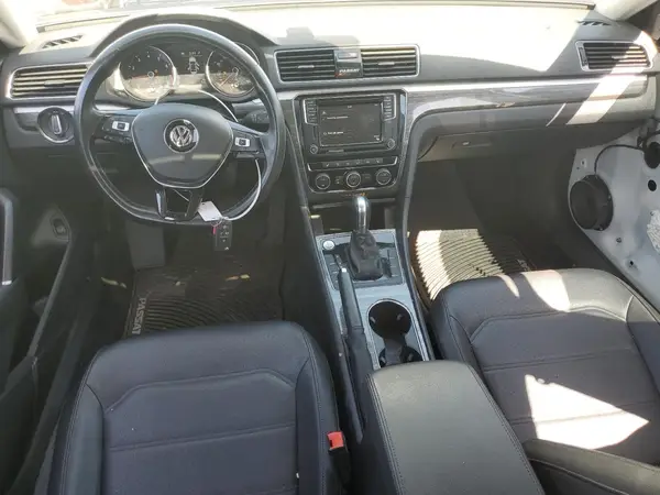 1VWBA7A35JC050249 2018 VOLKSWAGEN PASSAT - Image 8