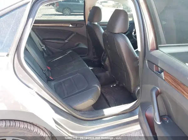 1VWBA7A35NC001817 2022 VOLKSWAGEN PASSAT - Image 8