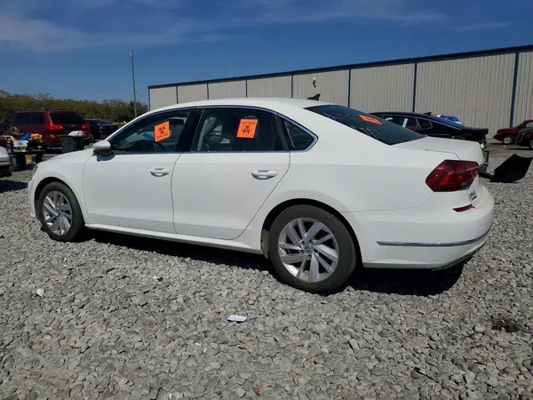 1VWBA7A36JC002436 2018 VOLKSWAGEN PASSAT - Image 2