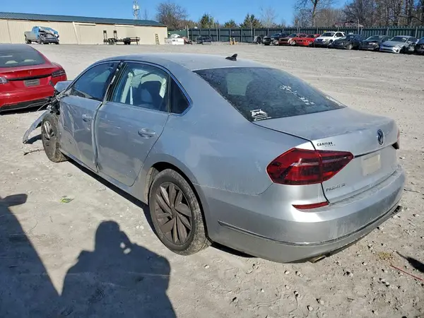 1VWBA7A36JC003568 2018 VOLKSWAGEN PASSAT - Image 2