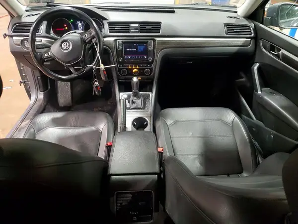 1VWBA7A36JC004784 2018 VOLKSWAGEN PASSAT - Image 8