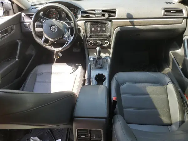 1VWBA7A36JC005370 2018 VOLKSWAGEN PASSAT - Image 8
