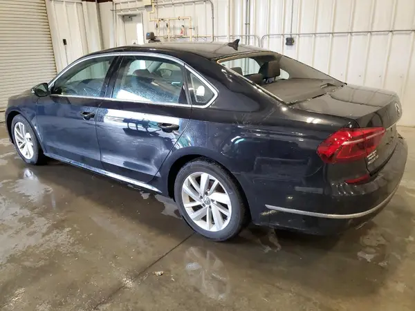 1VWBA7A36JC008348 2018 VOLKSWAGEN PASSAT - Image 2