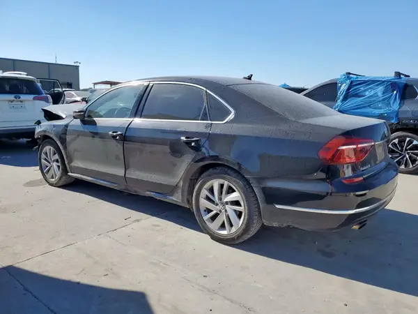 1VWBA7A36JC012089 2018 VOLKSWAGEN PASSAT - Image 2