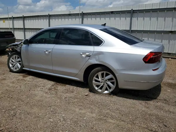 1VWBA7A36JC013050 2018 VOLKSWAGEN PASSAT - Image 2
