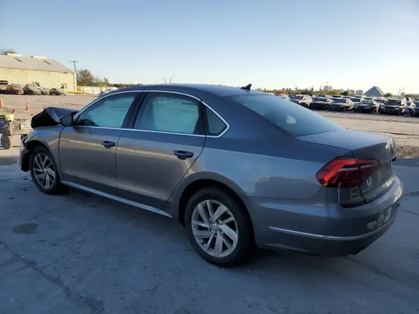 1VWBA7A36JC014957 2018 VOLKSWAGEN PASSAT - Image 2