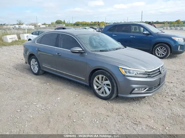 1VWBA7A36JC016773 2018 VOLKSWAGEN PASSAT - Image 1