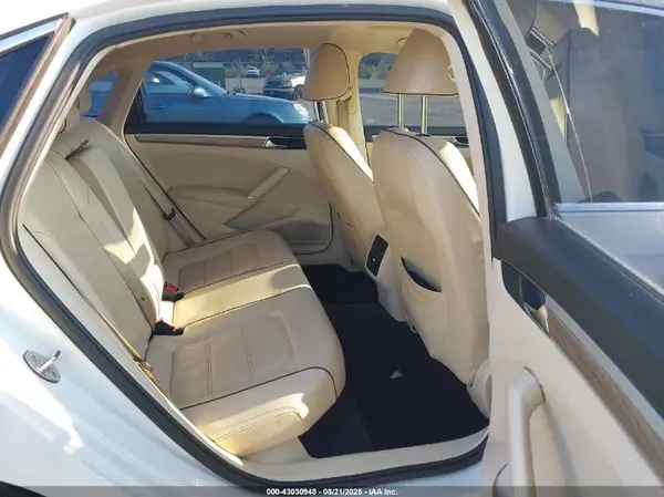 1VWBA7A36JC018796 2018 VOLKSWAGEN PASSAT - Image 8