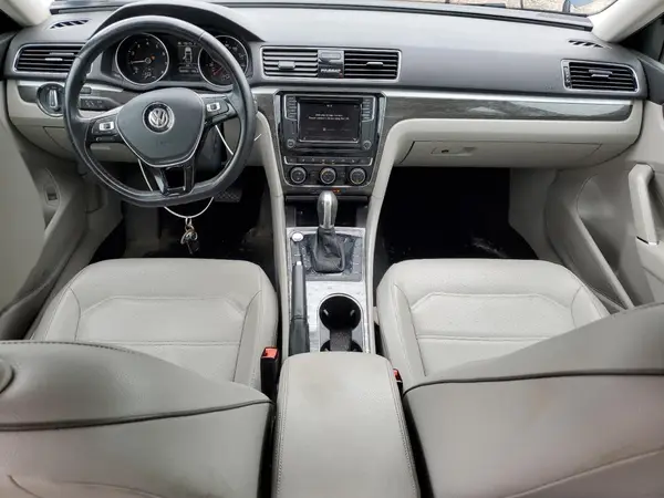 1VWBA7A36JC019544 2018 VOLKSWAGEN PASSAT - Image 8