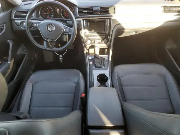 1VWBA7A36JC021407 2018 VOLKSWAGEN PASSAT - Image 8