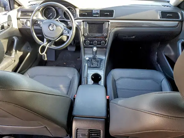 1VWBA7A36JC025697 2018 VOLKSWAGEN PASSAT - Image 8