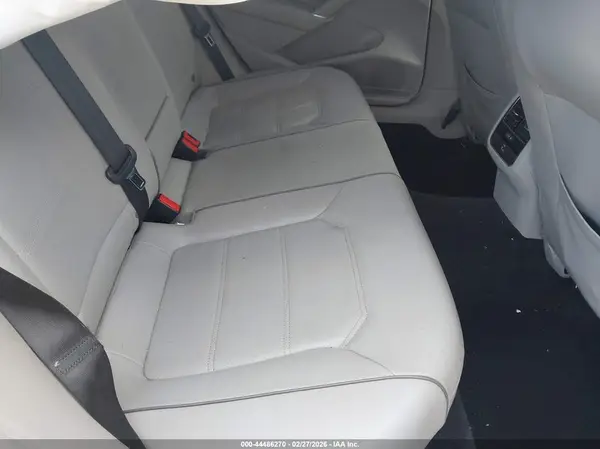 1VWBA7A36JC032391 2018 VOLKSWAGEN PASSAT - Image 8