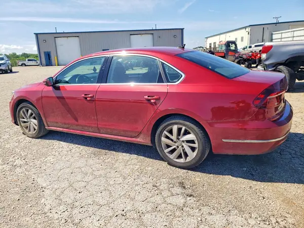 1VWBA7A36JC032603 2018 VOLKSWAGEN PASSAT - Image 2