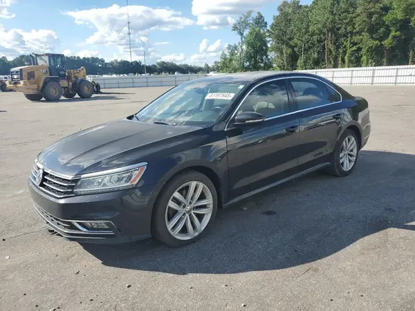 1VWBA7A36JC032911 2018 VOLKSWAGEN PASSAT - Image 1