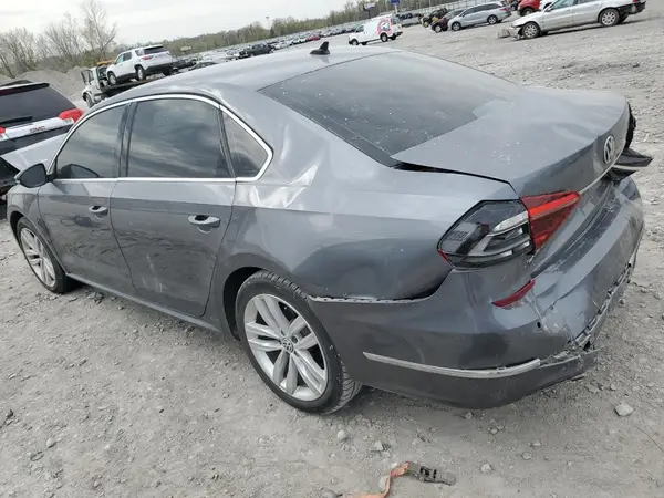 1VWBA7A36JC039289 2018 VOLKSWAGEN PASSAT - Image 2