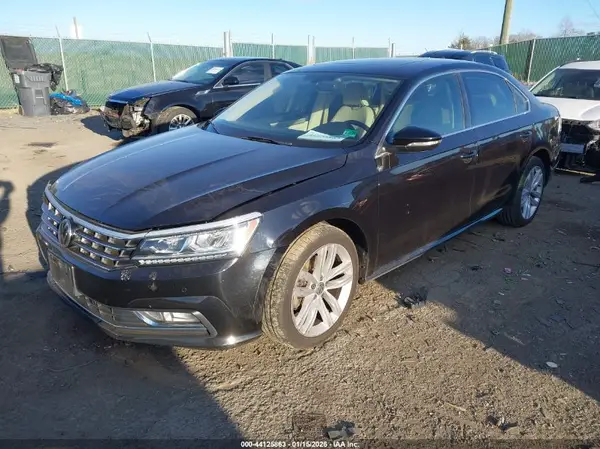 1VWBA7A36JC041589 2018 VOLKSWAGEN PASSAT - Image 2