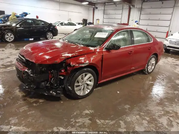 1VWBA7A36JC052303 2018 VOLKSWAGEN PASSAT - Image 2
