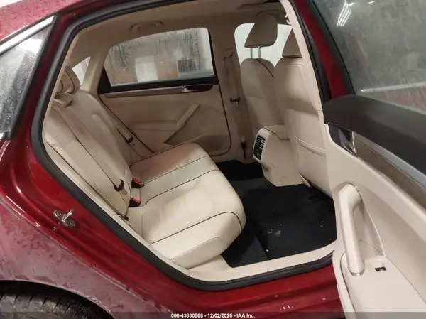 1VWBA7A36JC052303 2018 VOLKSWAGEN PASSAT - Image 8